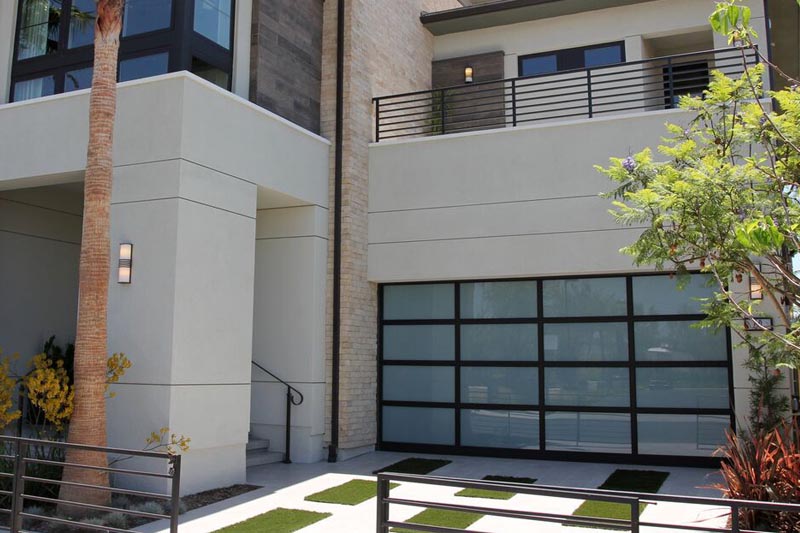 alumadoor-full-view-door-alara-1