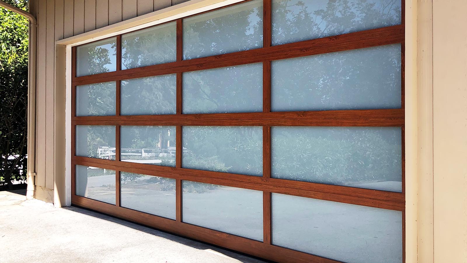 Glass And Aluminum Garage Doors, Modern Garage Doors San Antonio